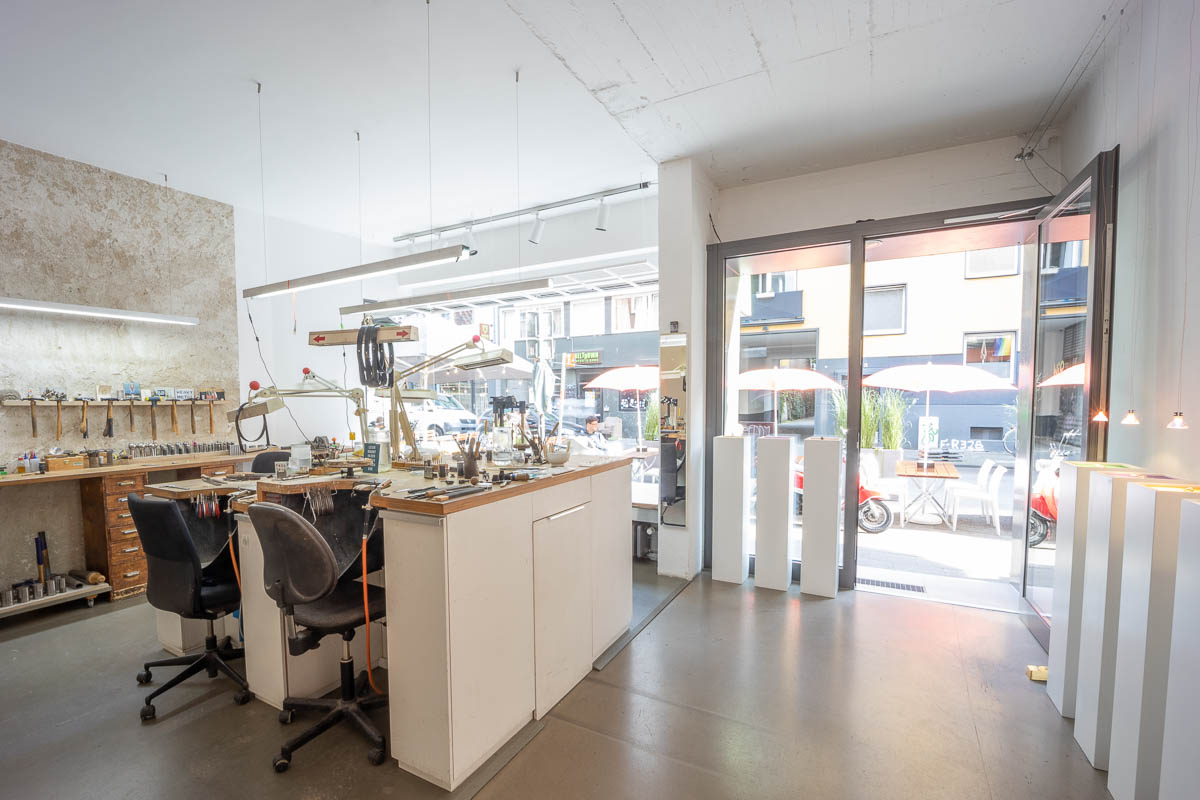 interior_heavy_metal_2021-8671